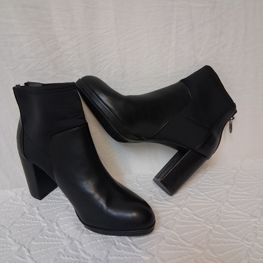 Adrienne Vittadini Black Heeled Boots Size 8.m - Picture 13 of 15